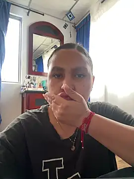 Selene Voon online show from April 13, 2026, 9:09 pm