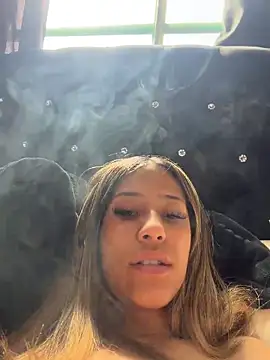 vicky bass  online show from April 4, 2026, 2:03 pm