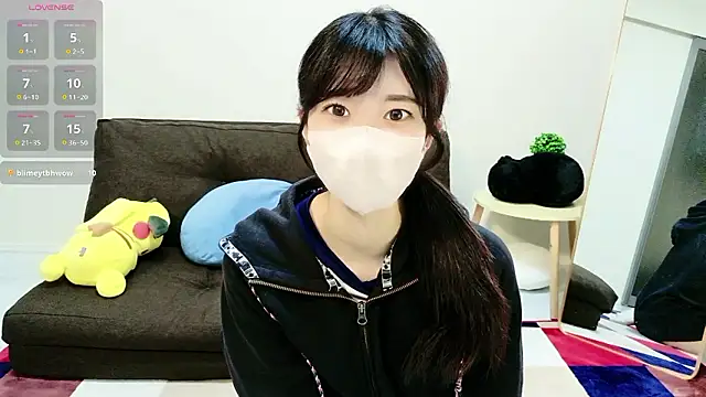 Snapshot of Rui-chaaan chatting on May 6, 2026, 2:29 am Rui-chaaan online show from May 6, 2026, 2:29 am