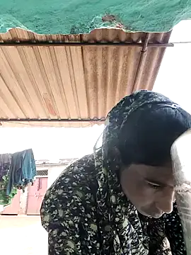 lodhi8080 online show from February 10, 2026, 10:52 am