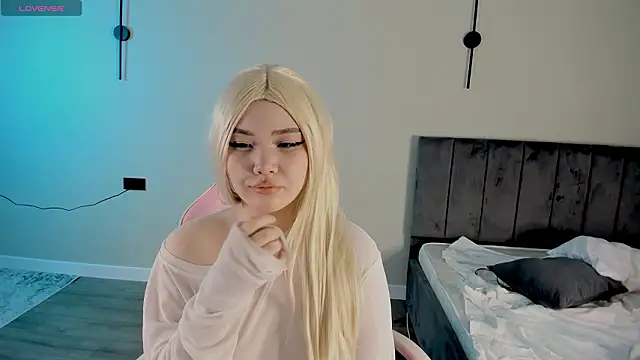 Aiko mainee online show from February 23, 2026, 3:26 am