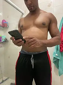 Snapshot of Betobob chatting on April 5, 2026, 8:39 pm Betobob online show from April 5, 2026, 8:39 pm