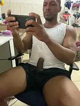 Snapshot of Betobob chatting on April 9, 2026, 10:37 pm Betobob online show from April 9, 2026, 10:37 pm