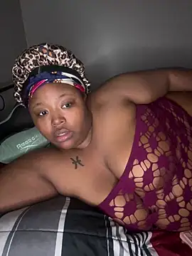 Chocolatebunnyxx96 online show from April 1, 2026, 2:23 am