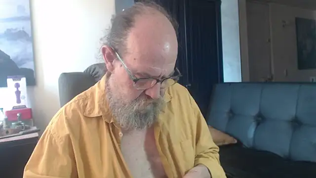 Uncle Hottie online show from July 17, 2026, 5:40 pm