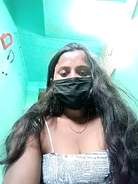 debpriyasen92 online show from February 18, 2026, 6:42 am