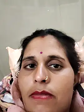Bhavna8080 online show from June 13, 2026, 9:46 pm