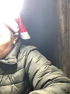 hinicky-0 online show from January 17, 2026, 2:27 am