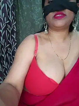Hot-BHABHI696 online show from April 17, 2026, 9:56 am