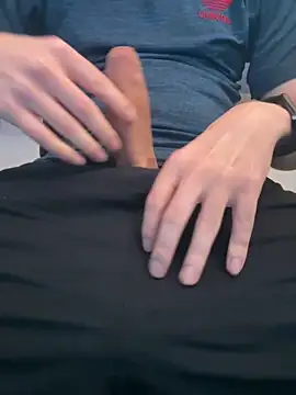 Snapshot of amonyak93 chatting on February 19, 2026, 6:26 pm amonyak93 online show from February 19, 2026, 6:26 pm