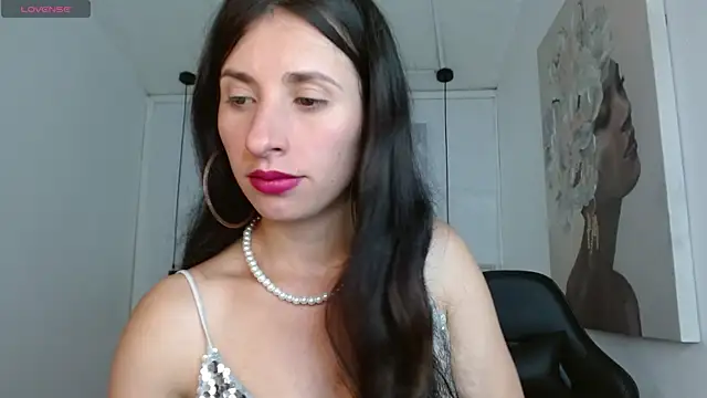 Nicolleth tk online show from April 8, 2026, 3:28 am