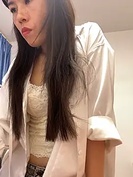 Snapshot of Miss_me29 chatting on March 17, 2026, 9:12 am Miss me29 online show from March 17, 2026, 9:12 am