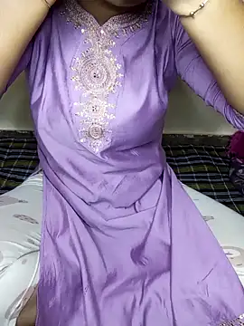 Snapshot of Kushi_Sharmaa chatting on February 21, 2026, 5:19 am Kushi Sharmaa online show from February 21, 2026, 5:19 am