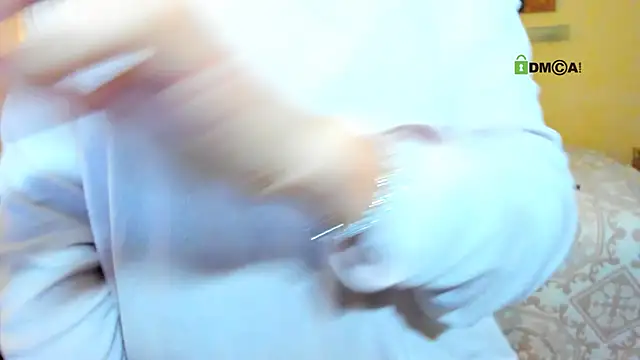 juliiaroberts online show from March 6, 2026, 1:02 am