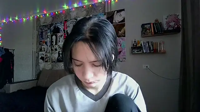 LxayBloom online show from January 15, 2026, 6:29 am