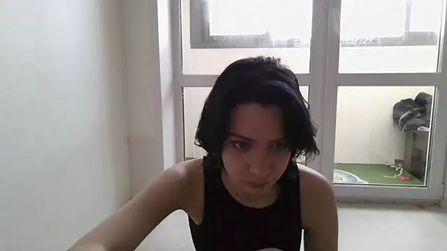 LxayBloom online show from May 15, 2026, 1:34 am