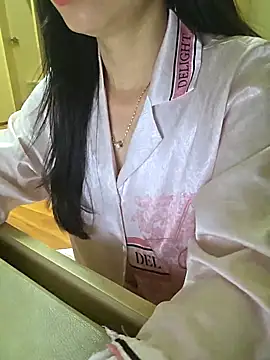 moon baby99 online show from February 12, 2026, 8:09 am