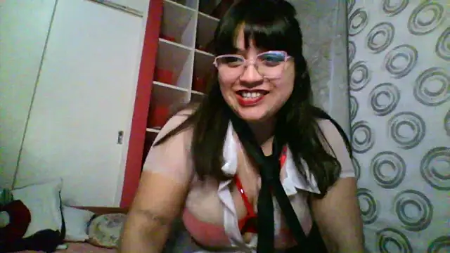 dulce marrr online show from May 17, 2026, 6:00 am