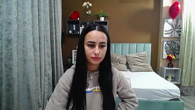 DarcyeJane online show from February 12, 2026, 5:19 pm