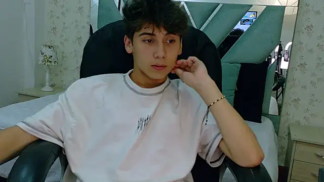 Liam Noxx online show from February 11, 2026, 9:20 pm