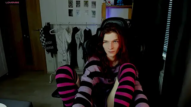 iceseeker2 online show from April 4, 2026, 6:00 am