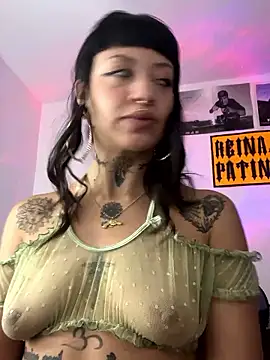 Mollyyy  online show from January 14, 2026, 9:48 am