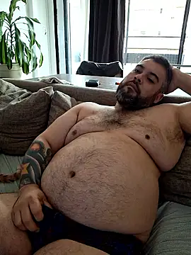 Gummyto online show from January 9, 2026, 8:21 pm