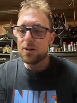 WIDBIGWHITECOCK online show from May 30, 2026, 4:42 am