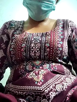 Snapshot of catstar143 chatting on February 10, 2026, 10:19 am catstar143 online show from February 10, 2026, 10:19 am