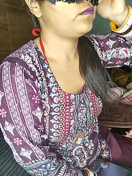 Snapshot of catstar143 chatting on February 19, 2026, 7:32 pm catstar143 online show from February 19, 2026, 7:32 pm