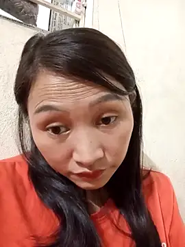 yumyum112 online show from February 24, 2026, 12:58 pm