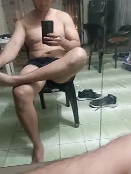 paladito01 online show from April 14, 2026, 5:46 am