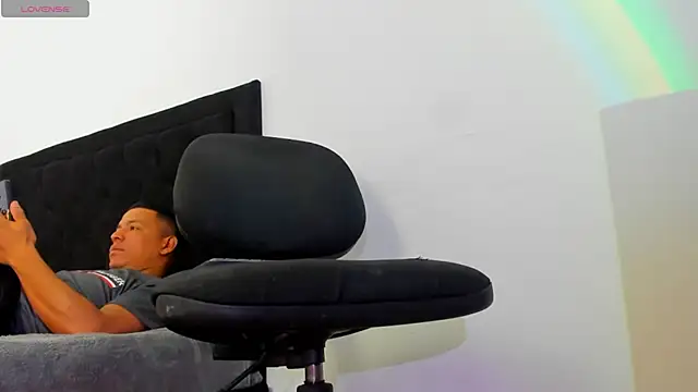 camilo model online show from March 23, 2026, 2:54 pm