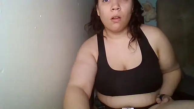 Snapshot of bellakay19 chatting on January 10, 2026, 5:48 pm bellakay19 online show from January 10, 2026, 5:48 pm