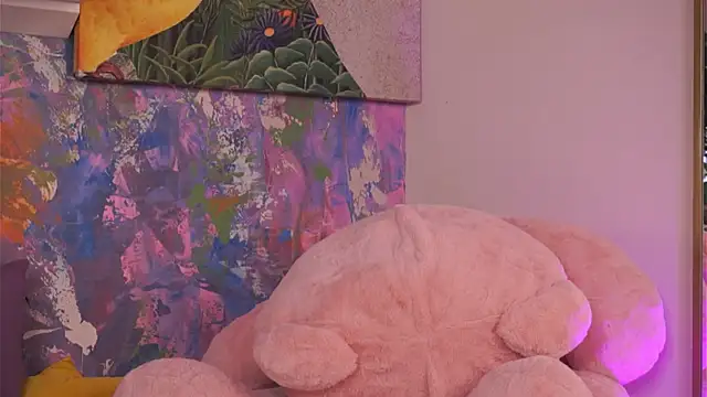 Ava Solis online show from April 9, 2026, 7:52 pm