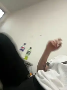 ravenryx online show from March 10, 2026, 3:28 pm