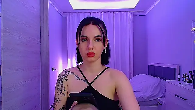 Pure temptation J online show from January 13, 2026, 4:12 pm