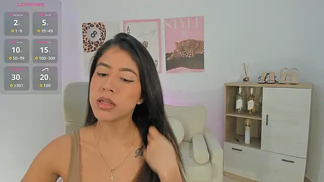 Sussan Monroe online show from March 18, 2026, 11:19 pm