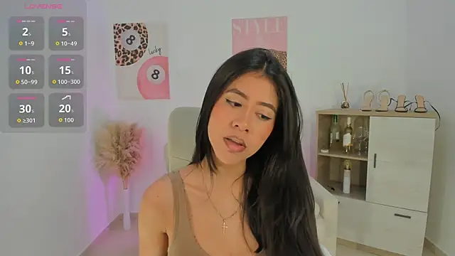 Sussan Monroe online show from March 26, 2026, 10:43 am