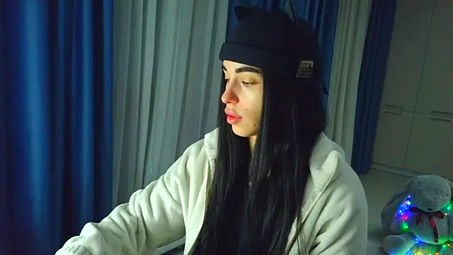 Snapshot of Vlada_Elfie chatting on February 21, 2026, 4:08 pm Vlada Elfie online show from February 21, 2026, 4:08 pm