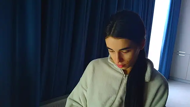 Snapshot of Vlada_Elfie chatting on February 26, 2026, 12:59 pm Vlada Elfie online show from February 26, 2026, 12:59 pm