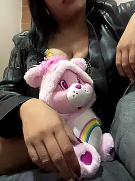 KissyLola online show from January 9, 2026, 3:53 am