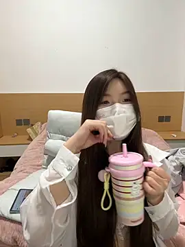  xiaoxinxin  online show from March 3, 2026, 8:31 am