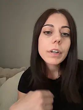 Luna licous online show from June 4, 2026, 5:19 pm