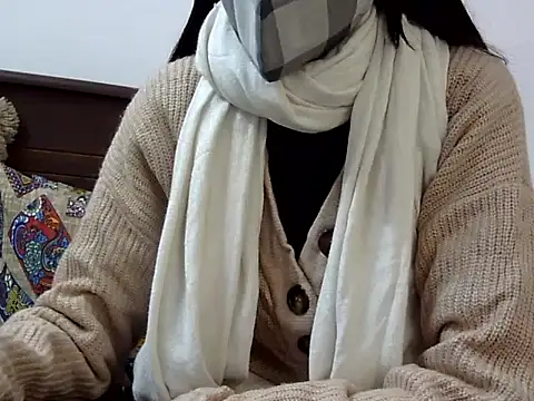 KiaraDoll002 online show from January 13, 2026, 6:18 am