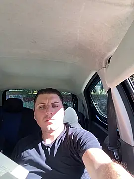 allee2206 online show from April 7, 2026, 8:26 am