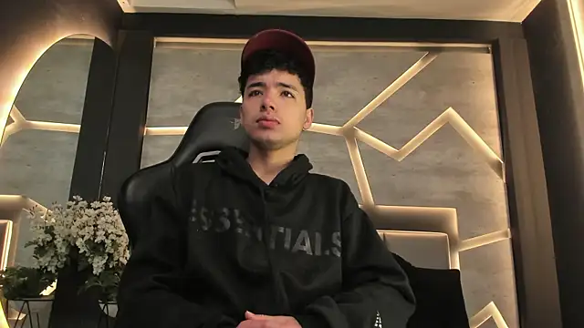 Snapshot of Matt_Wolf_ chatting on January 10, 2026, 11:34 am Matt Wolf online show from January 10, 2026, 11:34 am