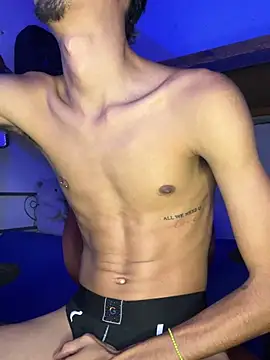 Snapshot of alexx_23cm chatting on April 6, 2026, 11:05 pm alexx 23cm online show from April 6, 2026, 11:05 pm