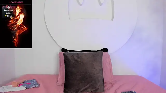 AmberJoyMilf online show from March 13, 2026, 12:12 pm