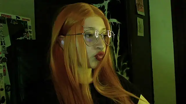 Aoidandelion online show from March 25, 2026, 11:44 pm